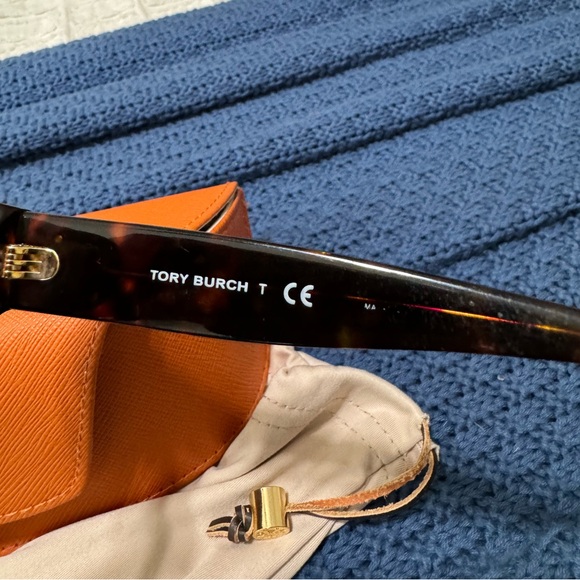 Tory Burch sunglasses - Picture 5 of 6